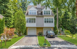 19 Pondview Lane, Yonkers, NY 10710
