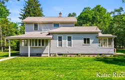220 E Elliott Street, Whitehall, MI 49461