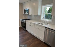 10 DELAWARE AVENUE, HAINESPORT, NJ 08036