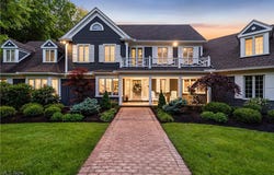 17980 Windy Lakes Circle, Chagrin Falls, OH 44023