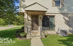 35114 N Bay Circle, Harrison, MI 48045