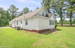 2411 S Nc 11 Highway, Rose Hill, NC 28458