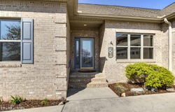 220 Tuhdegwa Lane, Loudon, TN 37774