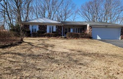 24 Woodbine St, Coram, NY 11727