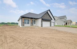 909 Acorn Court, Kinnickinnic Twp, WI 54016
