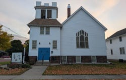 405 S Broadway, Wells, MN 56097
