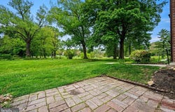 180 DRUMMERS LANE, WAYNE, PA 19087