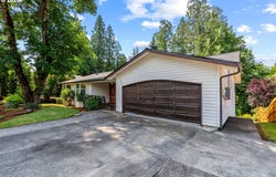 233 SE PALOMA AVE, Gresham, OR 97080