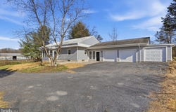 1751 BALTIMORE Pike, GETTYSBURG, PA 17325