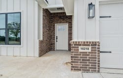 16218 Crossing Circle, Lindale, TX 75771