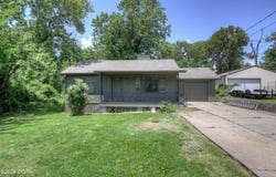 305 E 39th Street, Joplin, MO 64804