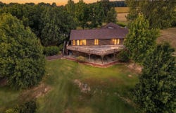 817 Panther Creek Lane, Louisville, IL 62858