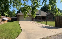1014 Royal Lane, Graham, TX 76450