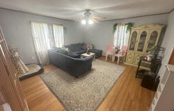 425 E HIGH Street, Creve Coeur, IL 61610