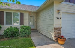 1449 N MOONSTONE ST, Post Falls, ID 83854