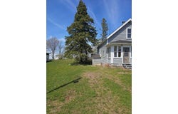 109 North St, Wakefield, MI 49968
