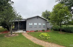 3971 State Highway 142 E, Doniphan, MO 63935