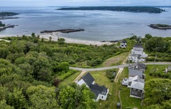 33 Island Avenue, Long Island, ME 04050