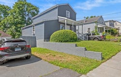 32 Ashcraft Road, New London, CT 06320