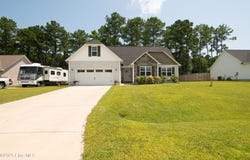 266 Breakwater Drive, Sneads Ferry, NC 28460