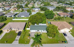 1402 SE 8th Place, Cape Coral, FL 33990