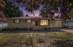 2256 Lynn Drive, St. Joseph, MI 49085