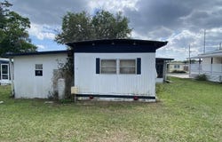 39619 Calamanda Ave, Zephyrhills, FL 33542
