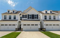 855-2 Dipper Lane, Aurora, OH 44202