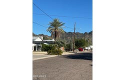 1213 E VOGEL Avenue, Phoenix, AZ 85020