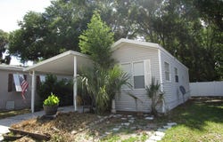 200  Devault St, Umatilla, FL 32784