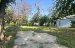 1932 S Mosley, Wichita, KS 67211