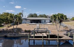 1522 Shelby Parkway, Cape Coral, FL 33904