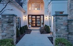 19486 Frazier Drive, Rocky River, OH 44116