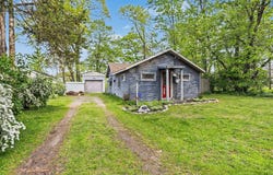 58858 River Heights Drive, Three Rivers, MI 49093