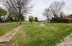1014 W Cedar St, Franklin, KY 42134