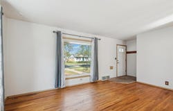 2911 Rhode Island Avenue S, Saint Louis Park, MN 55426