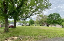 119 E 4th Avenue, Central City, KY 42330