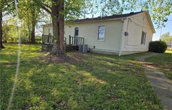701 E Shawntel Smith BLVD, Muldrow, OK 74948