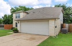 301 Lark St, Leander, TX 78641