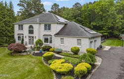6 Overlook Drive, Jackson, NJ 08527