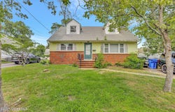 24 Berger Avenue, Oakhurst, NJ 07755
