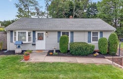 28 Harry Rd, Bridgewater Twp., NJ 08807-3152