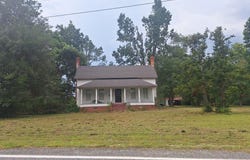 880 Sellers Rd, Baxley, GA 31513