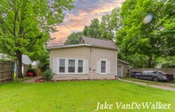 195 New Street, Galesburg, MI 49053