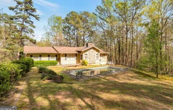 2004 Poplar Falls, Lithonia, GA 30058