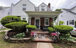 204 N Grove Street, Valley Stream, NY 11580