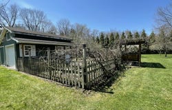 331 Jonesville Road, Jonesville, MI 49250