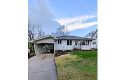 415 S Walnut Avenue, Ames, IA 50010