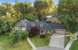 39 Harbor Hill, Grosse Pointe Farms, MI 48236