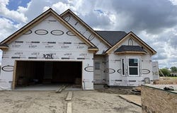 374 Devonshire Drive, Lapeer, MI 48446